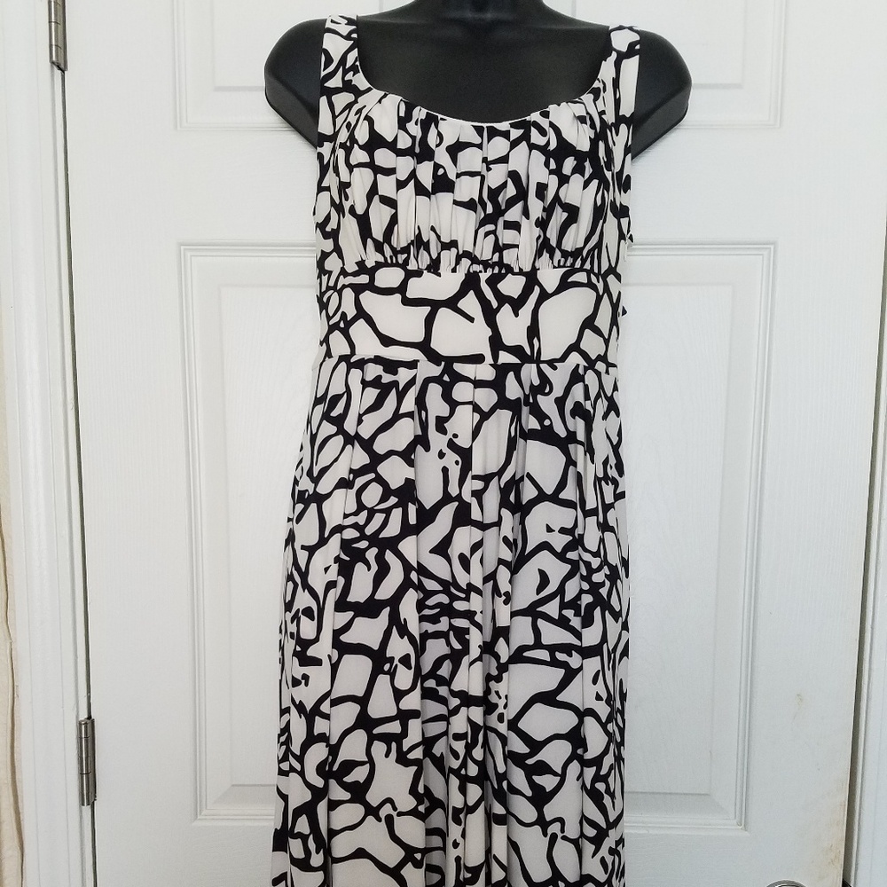 Ralph Lauren "CHAPS", M (size 8-10) 3/4 length dress (5' 7" model)